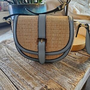 NWOT Izzy & Ali clutch purse in soft blue